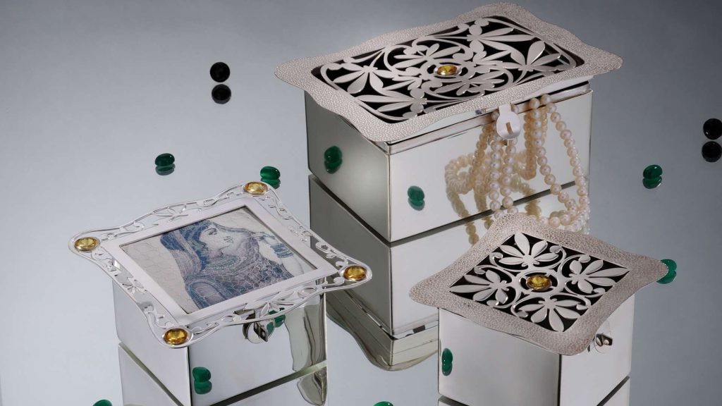 Beautiful Silver Gift Items For Marriage Below 10000 Rupees